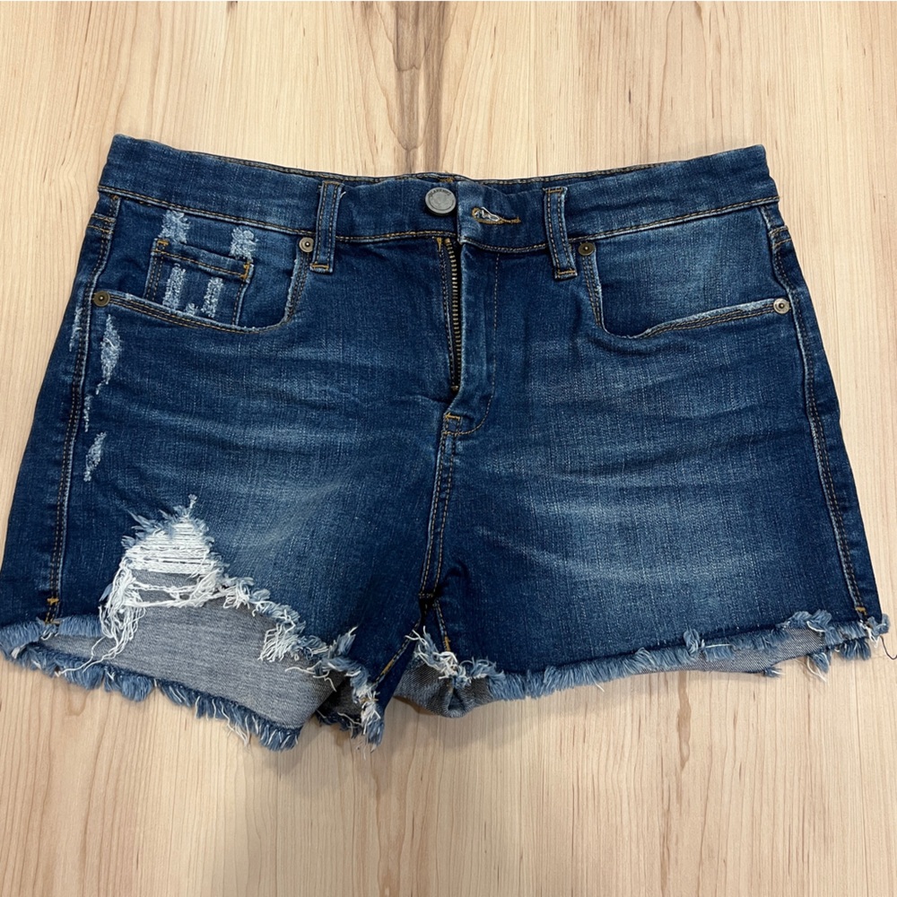Blank NYC Dark Wash Distressed Denim Shorts Size 28